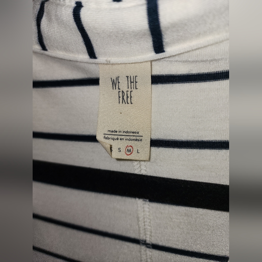 We The Free / Free People V-neck top - Picture 7 of 7